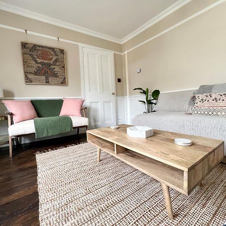 Central Dartmouth 3 Bed Home 외부 사진